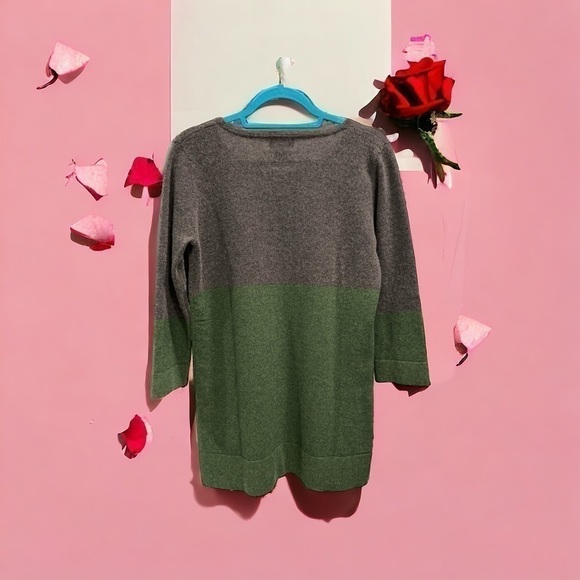 NEIMAN MARCUS
Cashmere Colorblock Pattern Sweater size L - Picture 6 of 11